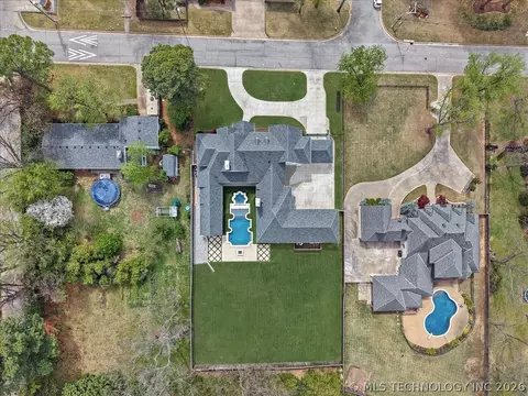 View/Area - 3207 E 44th St, Tulsa, OK 74105 photo 1 of 2