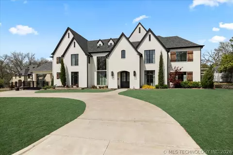 Exterior - 3207 E 44th St, Tulsa, OK 74105 photo 4 of 11