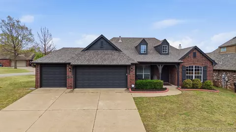 20382 E 49th St S, Broken Arrow, OK 74014