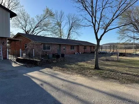 20850 N 3946 Rd, Bartlesville, OK 74003