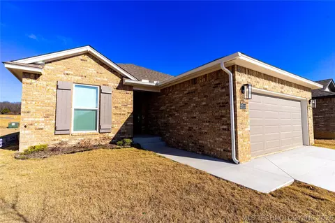 27113 E 109th St S, Coweta, OK 74429