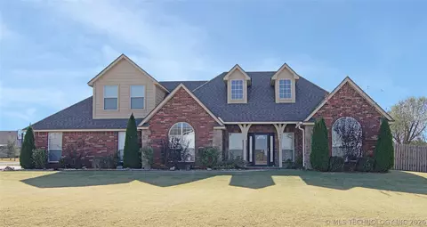 703 SW 19th St, Wagoner, OK 74467