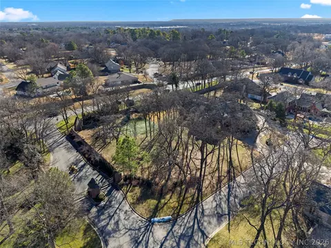 10507 S Oxford Ave, Tulsa, OK 74137