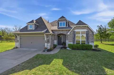 8804 N 63rd East Ave, Owasso, OK 74055