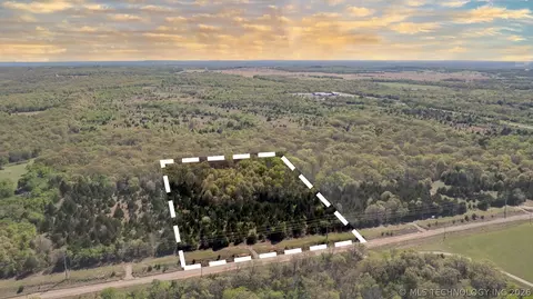 4 E 1180 Rd, Okemah, OK 74859