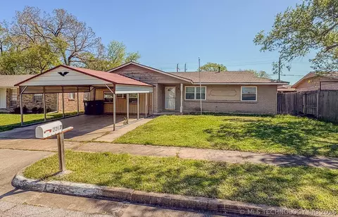 2217 S 128th East Pl, Tulsa, OK 74129