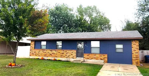 606 Holsey Dr, Noble, OK 73068
