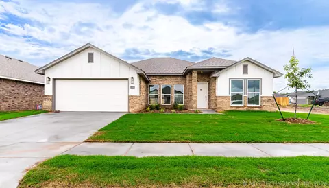 10886 S 272nd East Ave, Coweta, OK 74429