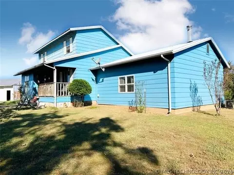 Exterior - 404517 E 1080 Rd, Henryetta, OK 74437 photo 2 of 7