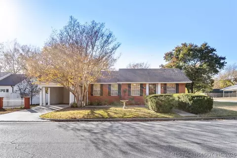 923 N 12th Ave, Durant, OK 74701