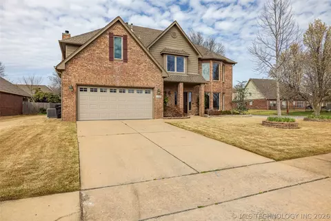 1700 W Lincoln St, Broken Arrow, OK 74012
