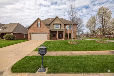 1700 W Lincoln St, Broken Arrow, OK 74012
