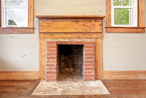 Living - 22389 North Rd, Summers, AR 72769 photo 1 of 1