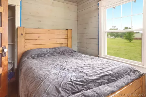 Bedroom - 22389 North Rd, Summers, AR 72769 photo 2 of 2