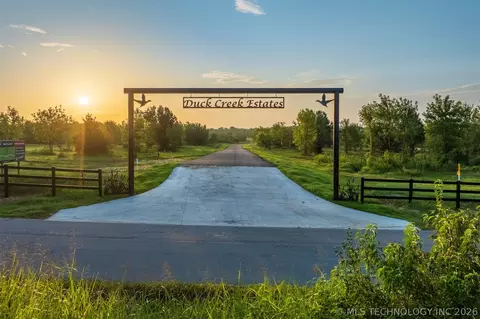 06 W 195th St S, Mounds, OK 74047