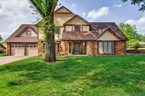 2550 Regency Rd, Bartlesville, OK 74006
