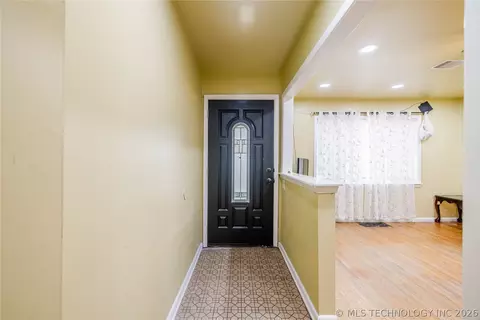 Entry Way - 11315 E 3rd St, Tulsa, OK 74128 photo 1 of 1