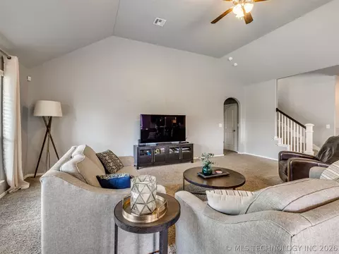 Living - 17419 E 45th St, Tulsa, OK 74134 photo 3 of 5