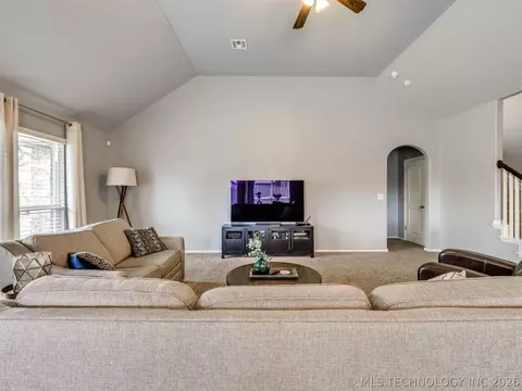 Living - 17419 E 45th St, Tulsa, OK 74134 photo 2 of 5
