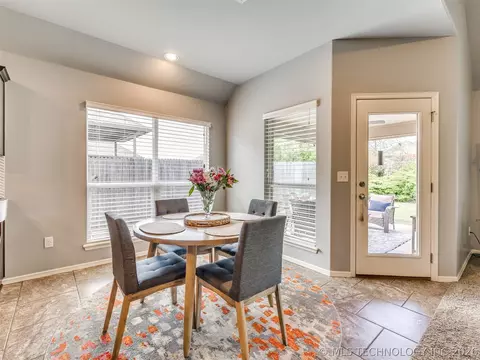 Dining - 17419 E 45th St, Tulsa, OK 74134 photo 1 of 5