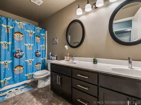 Bath - 17419 E 45th St, Tulsa, OK 74134 photo 7 of 10