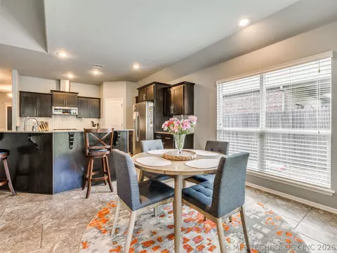 Dining - 17419 E 45th St, Tulsa, OK 74134 photo 5 of 5