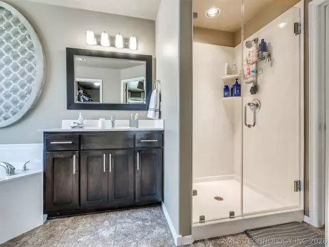 Bath - 17419 E 45th St, Tulsa, OK 74134 photo 2 of 10