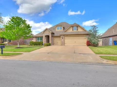 Exterior - 17419 E 45th St, Tulsa, OK 74134 photo 2 of 12