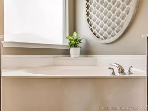 Bath - 17419 E 45th St, Tulsa, OK 74134 photo 5 of 10