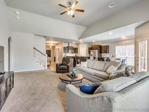 Living - 17419 E 45th St, Tulsa, OK 74134 photo 4 of 5