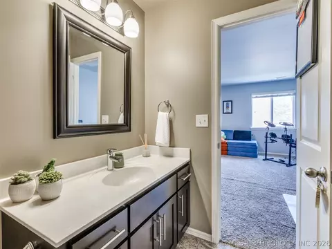 Bath - 17419 E 45th St, Tulsa, OK 74134 photo 10 of 10