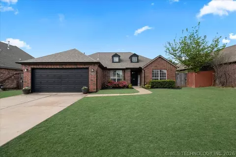 26530 Foxen Dr, Claremore, OK 74019
