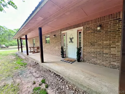 Exterior - 5377 Mcduffee Rd, Kingston, OK 73439 photo 9 of 21