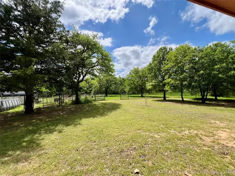 Exterior - 5377 Mcduffee Rd, Kingston, OK 73439 photo 15 of 21