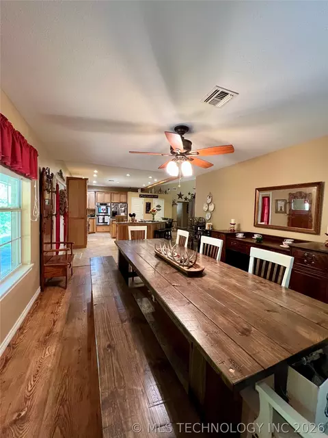 Dining - 5377 Mcduffee Rd, Kingston, OK 73439 photo 1 of 2