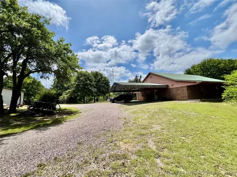 Exterior - 5377 Mcduffee Rd, Kingston, OK 73439 photo 4 of 21