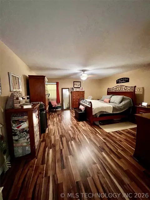 Bedroom - 5377 Mcduffee Rd, Kingston, OK 73439 photo 1 of 9