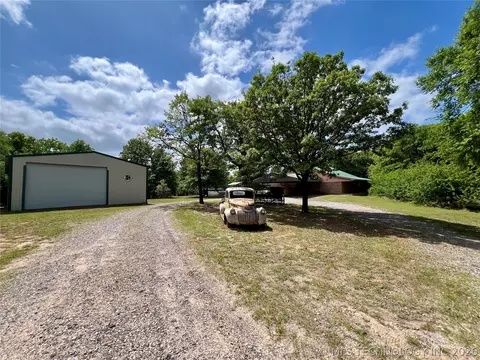 Exterior - 5377 Mcduffee Rd, Kingston, OK 73439 photo 5 of 21
