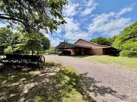 Exterior - 5377 Mcduffee Rd, Kingston, OK 73439 photo 2 of 21