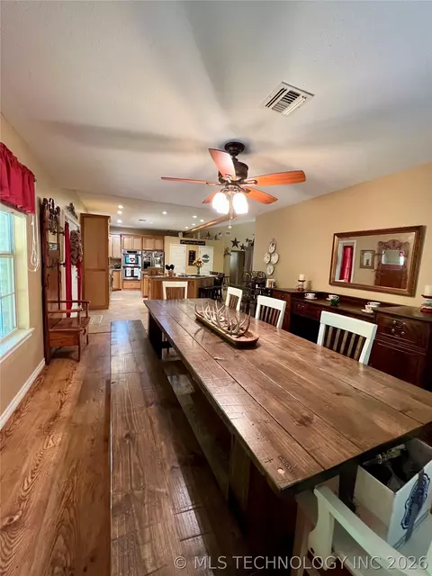 Dining - 5377 Mcduffee Rd, Kingston, OK 73439 photo 2 of 2