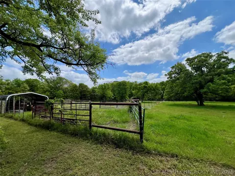 Exterior - 5377 Mcduffee Rd, Kingston, OK 73439 photo 13 of 21