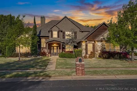 7704 S 2nd St, Broken Arrow, OK 74011