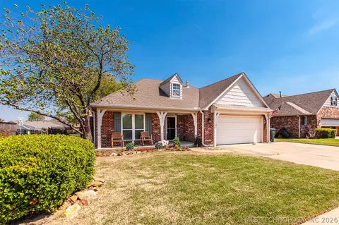 11511 E 103rd St N, Owasso, OK 74055
