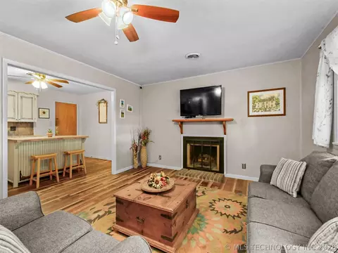 2324 N Plainview, Ardmore, OK 73401 photo 2