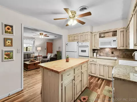 2324 N Plainview, Ardmore, OK 73401 photo 3