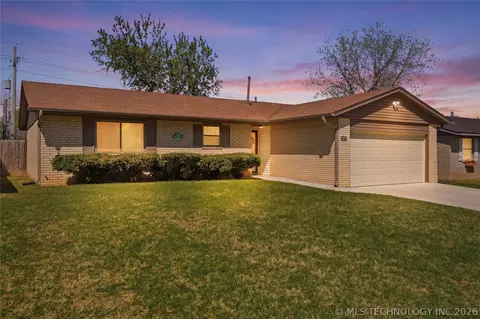 1656 S Walnut Ave, Broken Arrow, OK 74012