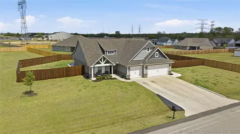 3805 E 154th Pl S, Bixby, OK 74008