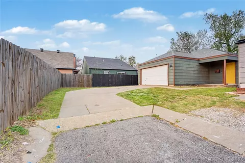 1609 E 66th Pl, Tulsa, OK 74136