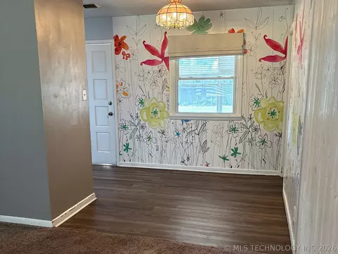 Other - 1013 E 10th St, Cushing, OK 74023 photo 5 of 19