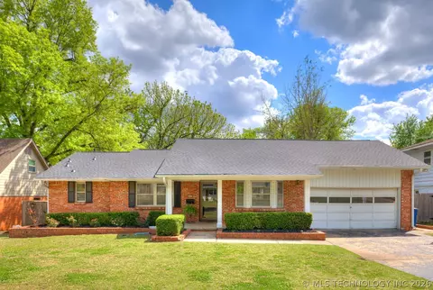 4022 E 52nd Pl, Tulsa, OK 74135